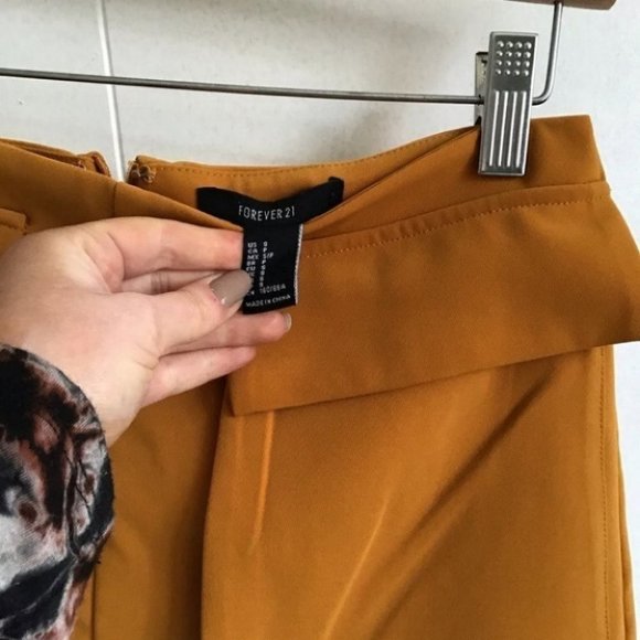 Forever 21 Flap Pocket Mustard Mini Skirt! - Picture 7 of 7